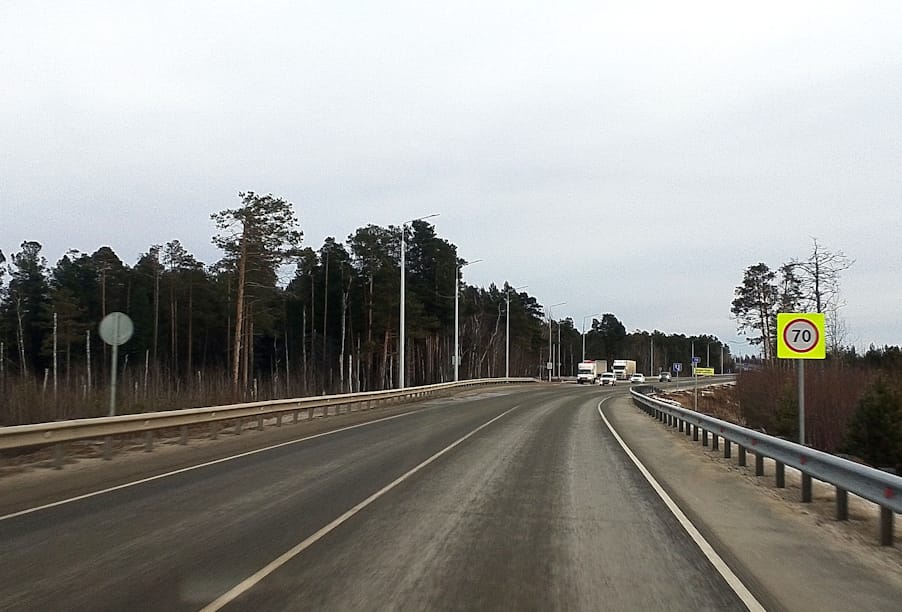 В Ханты-Мансийском автономном округе – Югре капитально отремонтирован участок трассы Сургут – Нижневартовск